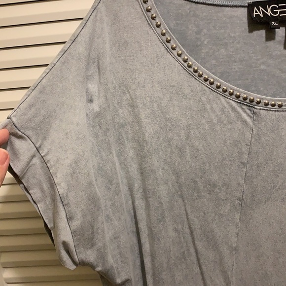 XL grey top, studded collar, funky pockets viscose & Elastane, looks like suede - Picture 1 of 5